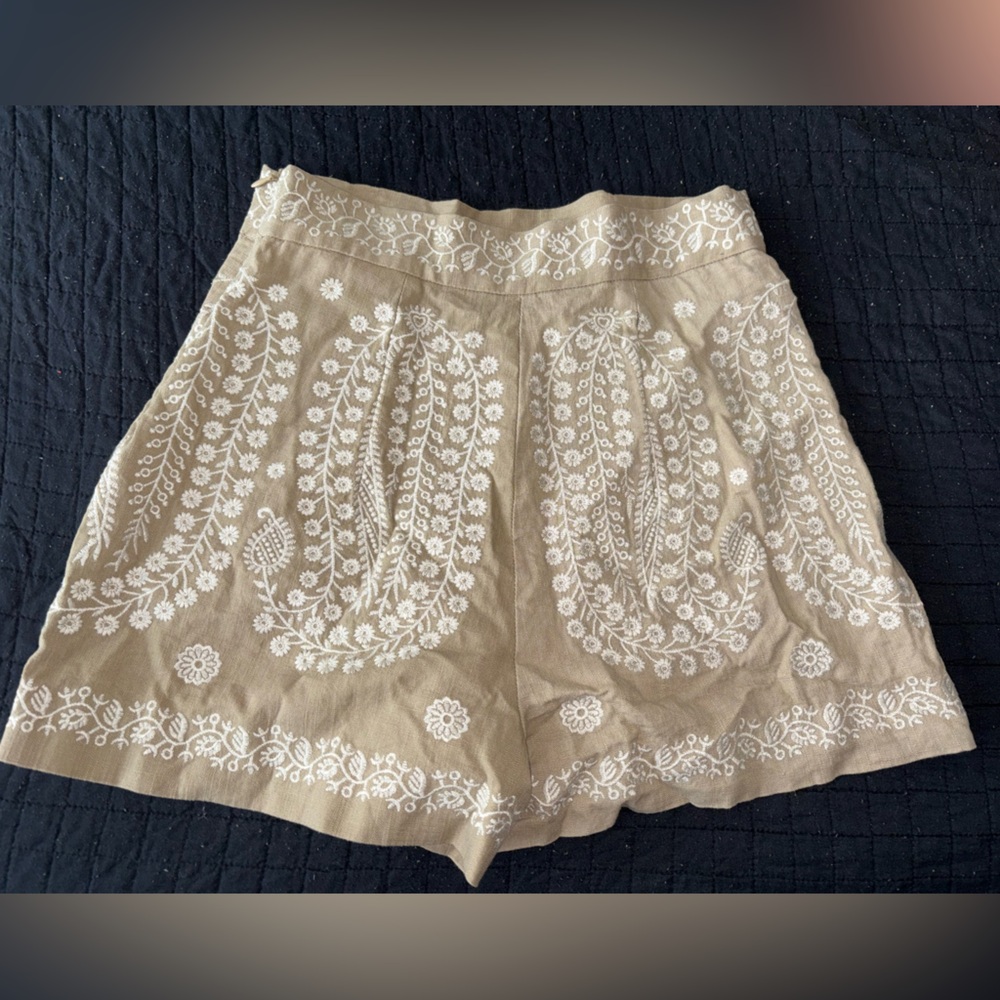 Zara Beige Shorts with White Embroidery